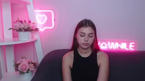 milanaangelas online show from February 21, 8:51 am
