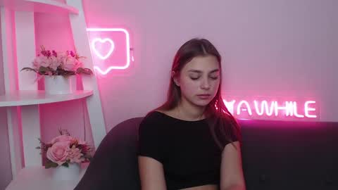 milanaangelas online show from February 23, 11:55 am