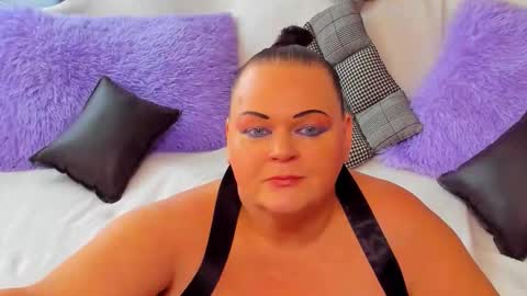 Lana online show from October 5, 11:30 am