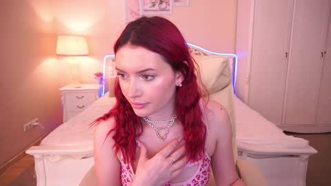 Snapshot of milanamusee chatting on February 23, 10:39 am Milana online show from February 23, 10:39 am