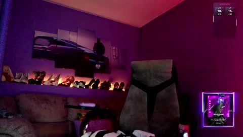 Snapshot of milanapure chatting on January 7, 1:19 am analiMilana online show from January 7, 1:19 am