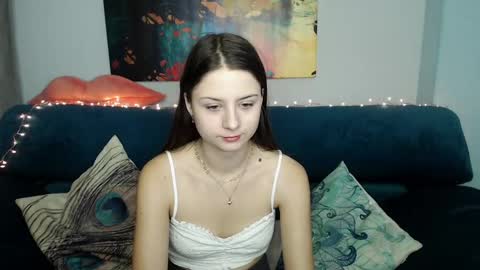 milanaroz online show from December 16, 5:49 am