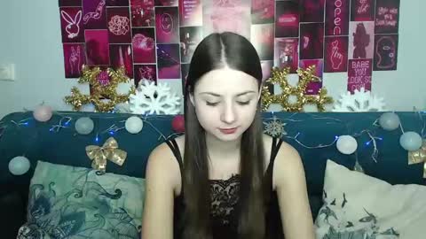 milanaroz online show from December 26, 5:47 am