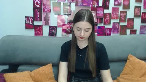 milanaroz online show from March 27, 8:26 am