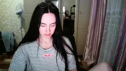 Snapshot of milanaxangel chatting on February 13, 8:45 pm MilanaXAngel online show from February 13, 8:45 pm