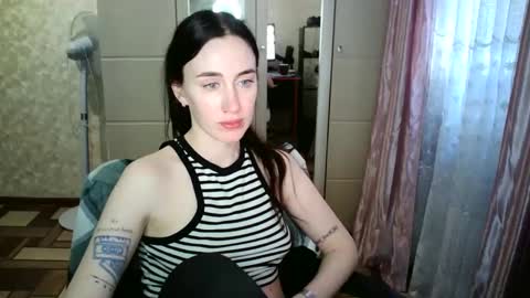 Snapshot of milanaxangel chatting on February 20, 8:06 am MilanaXAngel online show from February 20, 8:06 am