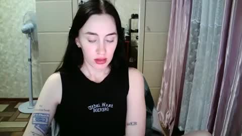 Snapshot of milanaxangel chatting on February 23, 5:07 pm MilanaXAngel online show from February 23, 5:07 pm