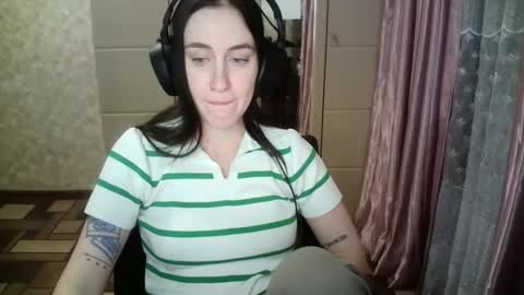 Snapshot of milanaxangel chatting on March 4, 9:54 pm MilanaXAngel online show from March 4, 9:54 pm