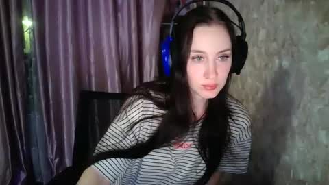 Snapshot of milanaxangel chatting on November 4, 10:09 pm MilanaXAngel online show from November 4, 10:09 pm