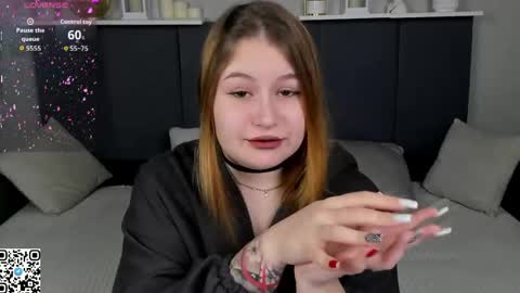 Snapshot of milanaxhoney chatting on March 19, 1:09 am milanaxhoney online show from March 19, 1:09 am