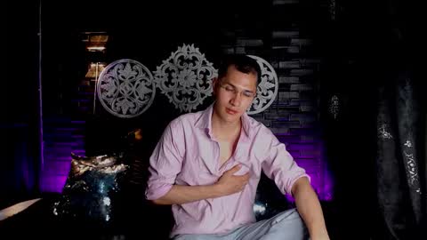 Snapshot of milandavid1 chatting on March 18, 6:22 pm milandavid1 online show from March 18, 6:22 pm