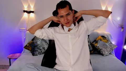 Snapshot of milandavid1 chatting on March 30, 6:31 pm milandavid1 online show from March 30, 6:31 pm