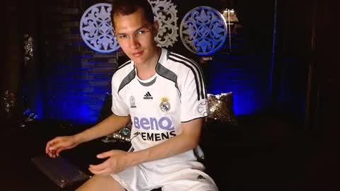 Snapshot of milandavid1 chatting on March 31, 5:46 pm milandavid1 online show from March 31, 5:46 pm