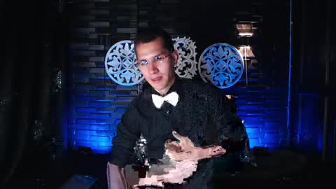 Snapshot of milandavid1 chatting on April 4, 5:43 pm milandavid1 online show from April 4, 5:43 pm