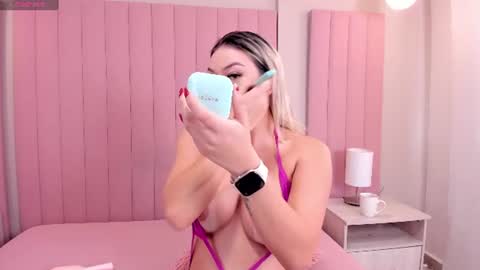 Sexy Mila  online show from June 29, 12:16 pm