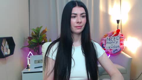 milasecretsss online show from May 28, 6:54 am