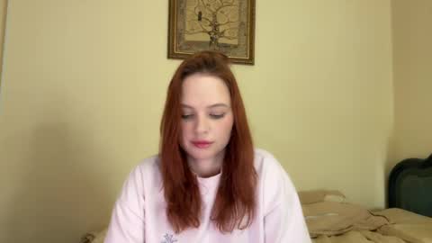 Snapshot of milav_ chatting on April 26, 11:41 am Lana online show from April 26, 11:41 am