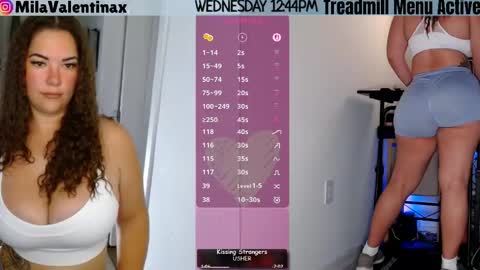 Snapshot of milavalentinax chatting on April 29, 4:44 pm Mila Valentina online show from April 29, 4:44 pm