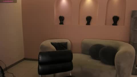 Snapshot of milavelvet chatting on March 11, 8:59 pm Mila Velvet online show from March 11, 8:59 pm