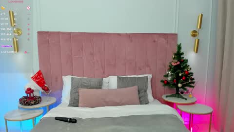 Mia online show from January 17, 6:18 am