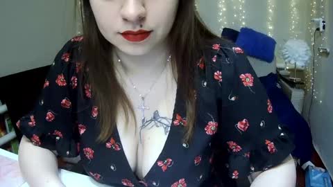 Milaxcute online show from May 17, 8:23 am