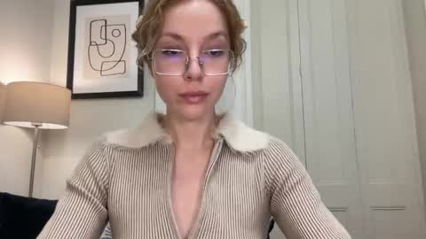 Mila online show from November 30, 3:49 pm