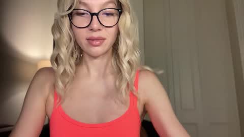 Mila online show from March 21, 4:32 pm