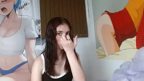 Snapshot of mildrecute chatting on February 5, 10:33 pm Ana online show from February 5, 10:33 pm