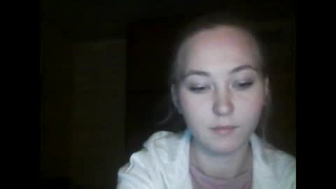 Snapshot of milena391630 chatting on February 14, 12:19 am Milena new nonude shy blonde natural online show from February 14, 12:19 am