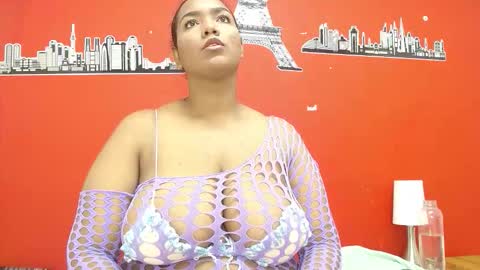 Snapshot of milene303av chatting on September 11, 1:00 pm milene303av online show from September 11, 1:00 pm
