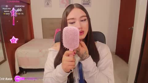 Miley online show from October 25, 3:29 pm