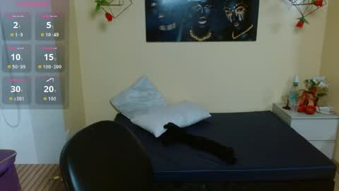 Miley online show from March 31, 1:22 pm