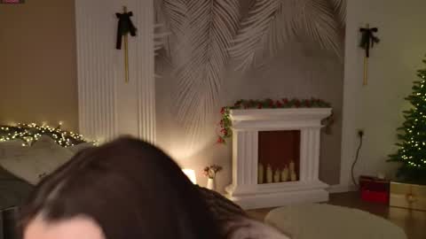 Miley online show from December 16, 8:19 am