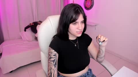  IEY EY  online show from October 20, 3:07 am