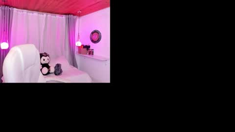  IEY EY  online show from October 21, 3:29 am