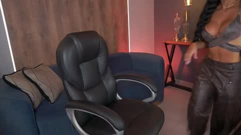 Miley Cruz  IG miley model23 online show from October 31, 8:54 pm