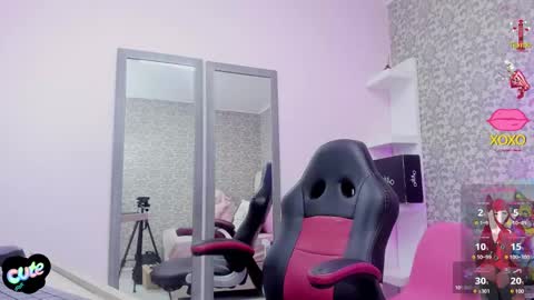 MILEY online show from February 7, 7:27 pm