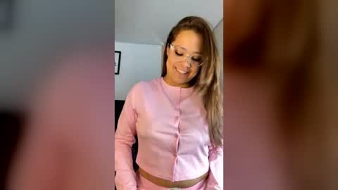 Melissa online show from June 20, 5:05 pm