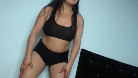 Anay velez online show from February 26, 4:44 am