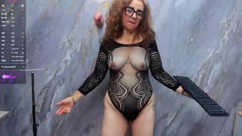 Snapshot of milf_drip chatting on April 23, 1:57 pm Lili online show from April 23, 1:57 pm