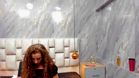 Snapshot of milf_drip chatting on May 11, 12:44 pm Lili online show from May 11, 12:44 pm