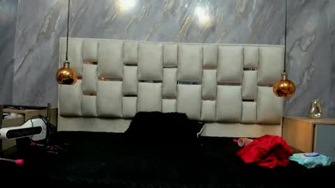 Snapshot of milf_drip chatting on May 21, 12:23 pm Lili online show from May 21, 12:23 pm
