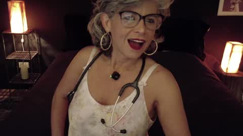 Fabiola online show from May 7, 1:11 am