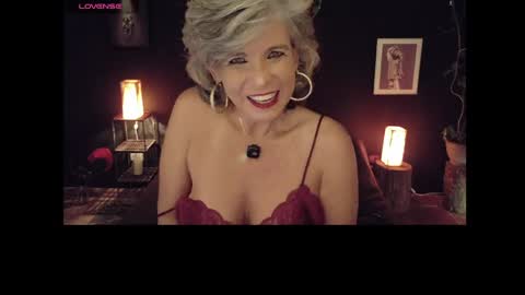 Fabiola online show from May 12, 1:47 am