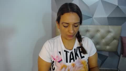 milf_hugeboobs online show from December 3, 10:57 am