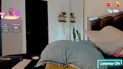 Snapshot of milfclarette chatting on March 8, 12:55 am milfclarette online show from March 8, 12:55 am