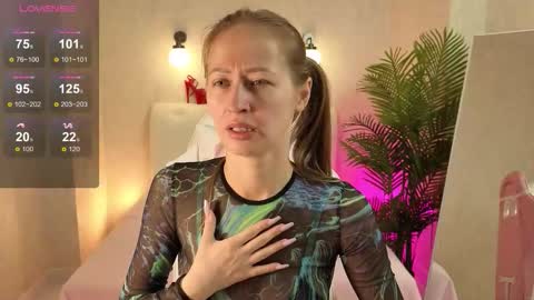 Snapshot of milfcruze chatting on October 4, 2:09 am milfcruze online show from October 4, 2:09 am