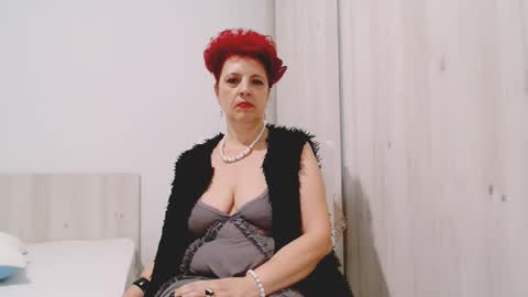 Milfsupreme online show from November 29, 12:41 pm