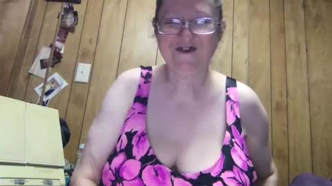 milfmichelle69 online show from March 29, 4:51 pm