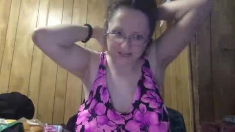 Snapshot of milfmichelle69 chatting on May 20, 2:18 am milfmichelle69 online show from May 20, 2:18 am